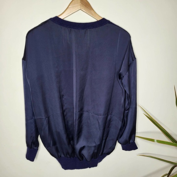 Amanda Wakeley Satin Paneled Cashmere and Wool Blend Sweater Navy - Picture 4 of 11